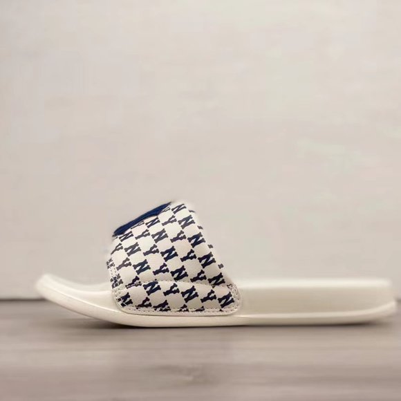 MLB slippers - Picture 6 of 6